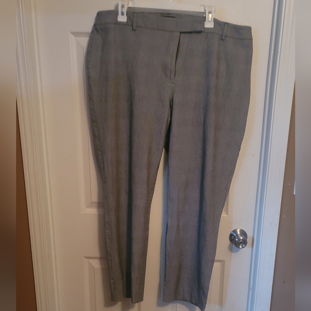 Talbots Women's Straight Leg Pants in Gray
